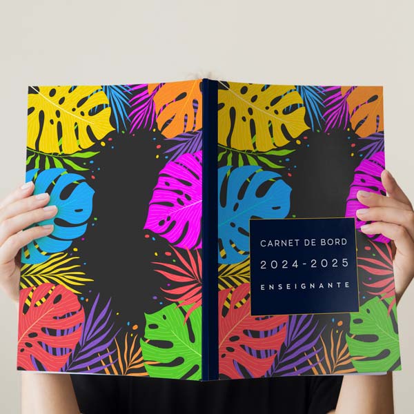 carnet-2024-2025-enseignante-photo-02