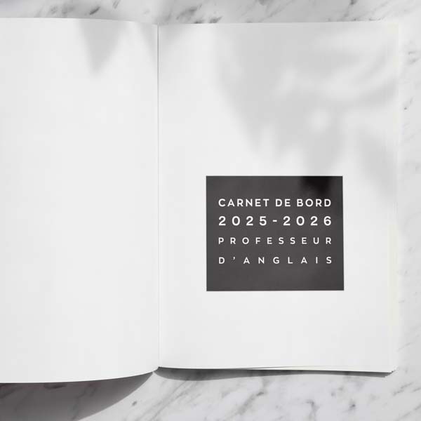 //www.agenda-professeur.fr/wp-content/uploads/2025/05/carnet-2025-2026-prof-anglais-photo-04.jpg